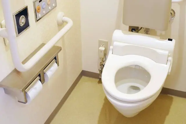 Japan public bathroom
