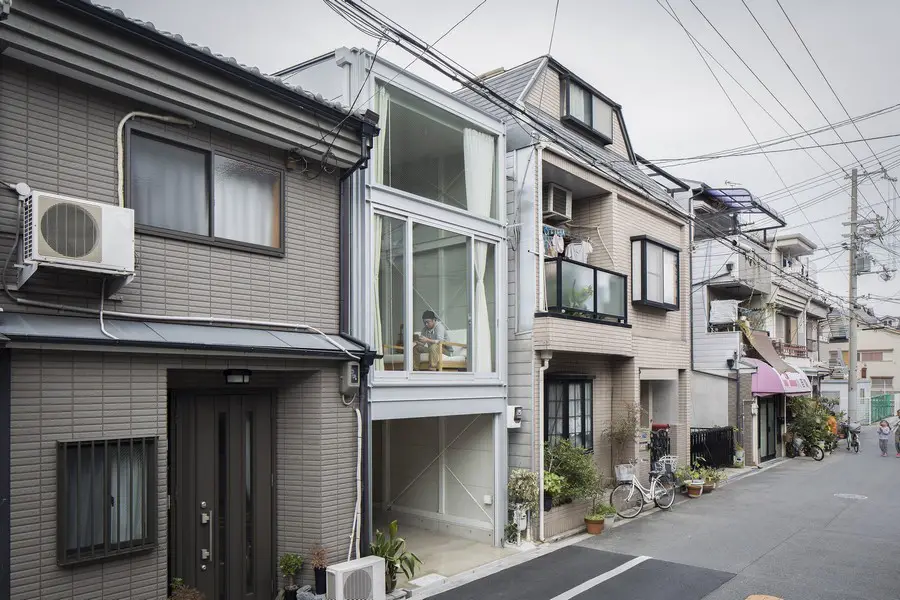 how much is an apartment in japan