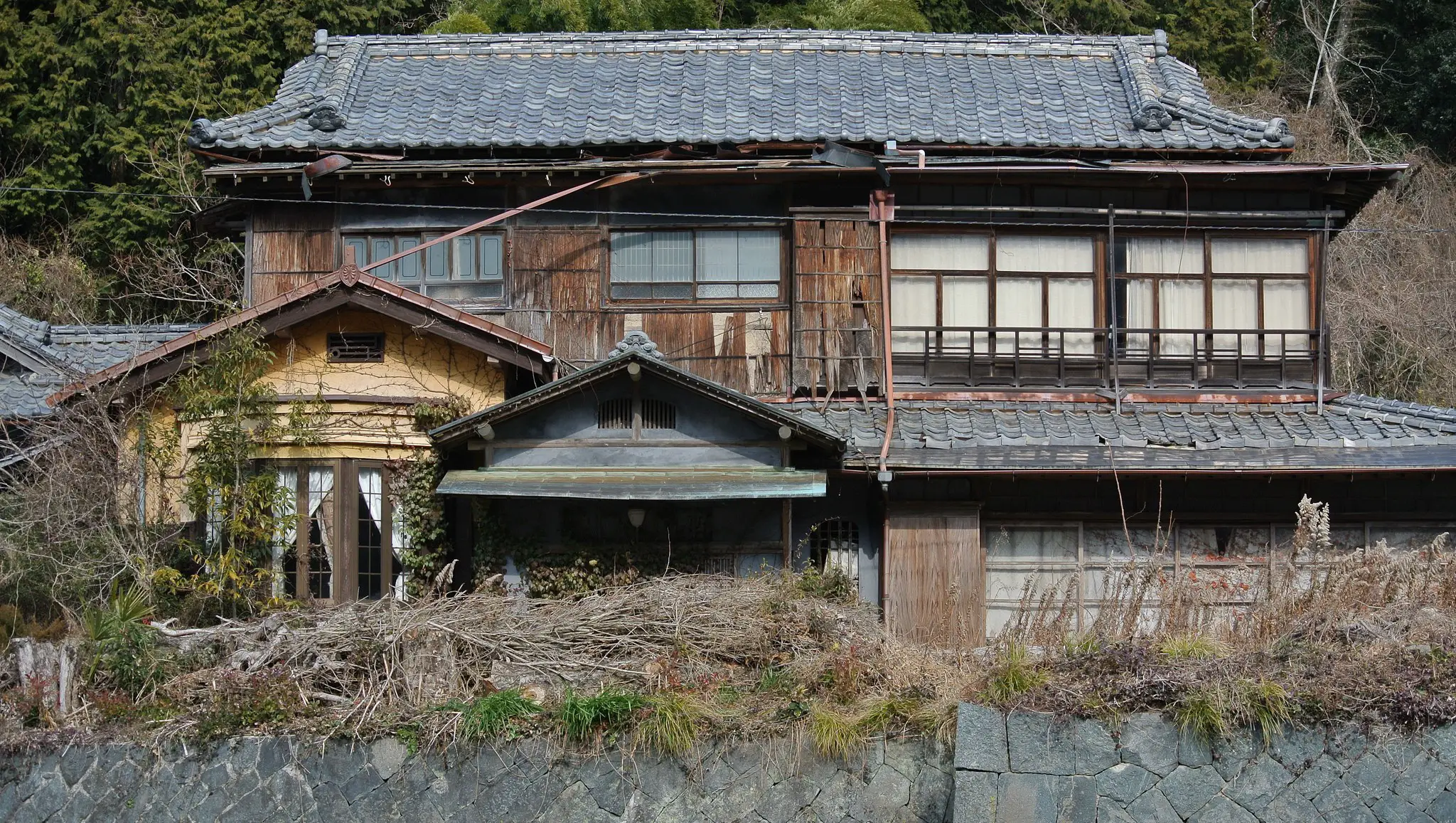 free houses in japan
